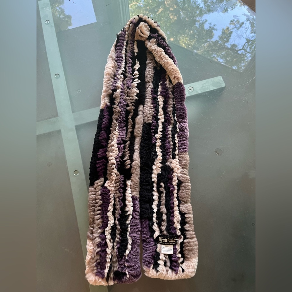 Real rabbit fur scarf - 54 inches long 💜
